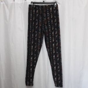 Leggings Depot Geometric Patterned Leggings - Black and Brown